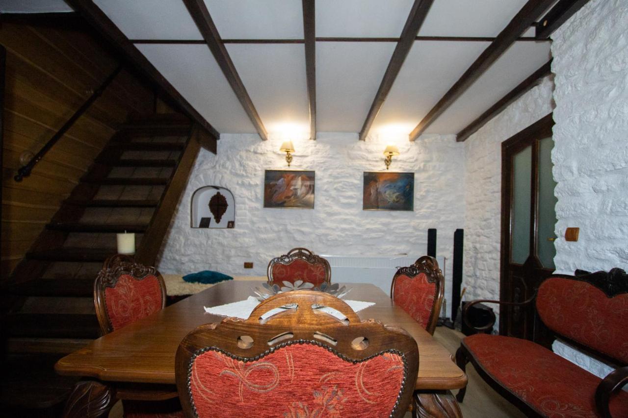 Старата Баkалия The Old Grocery, Guest Rooms Baltsjik Buitenkant foto