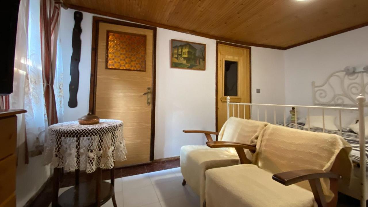 Старата Баkалия The Old Grocery, Guest Rooms Baltsjik Buitenkant foto