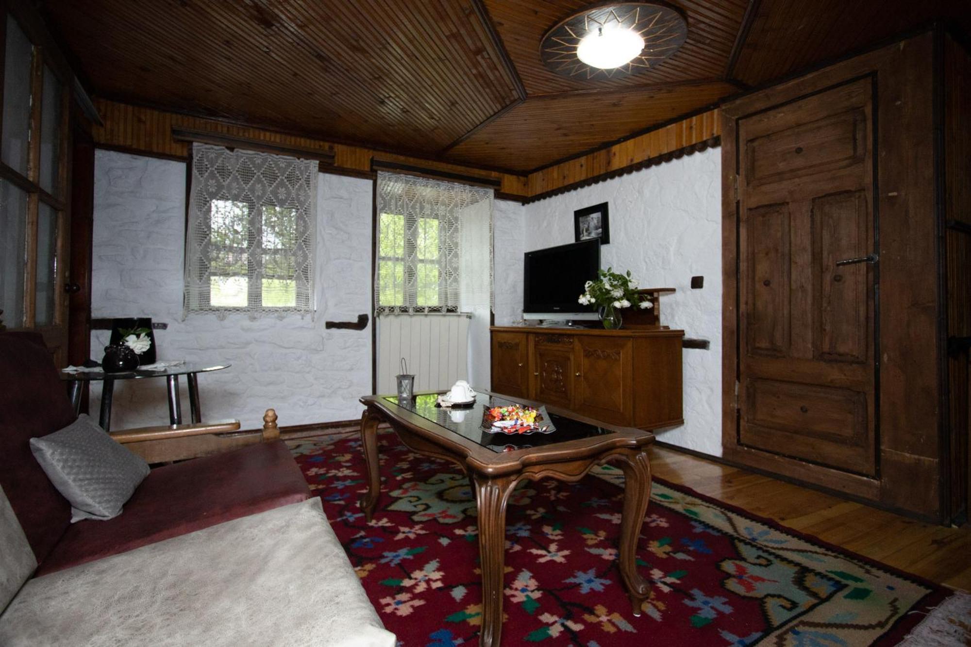 Старата Баkалия The Old Grocery, Guest Rooms Baltsjik Buitenkant foto