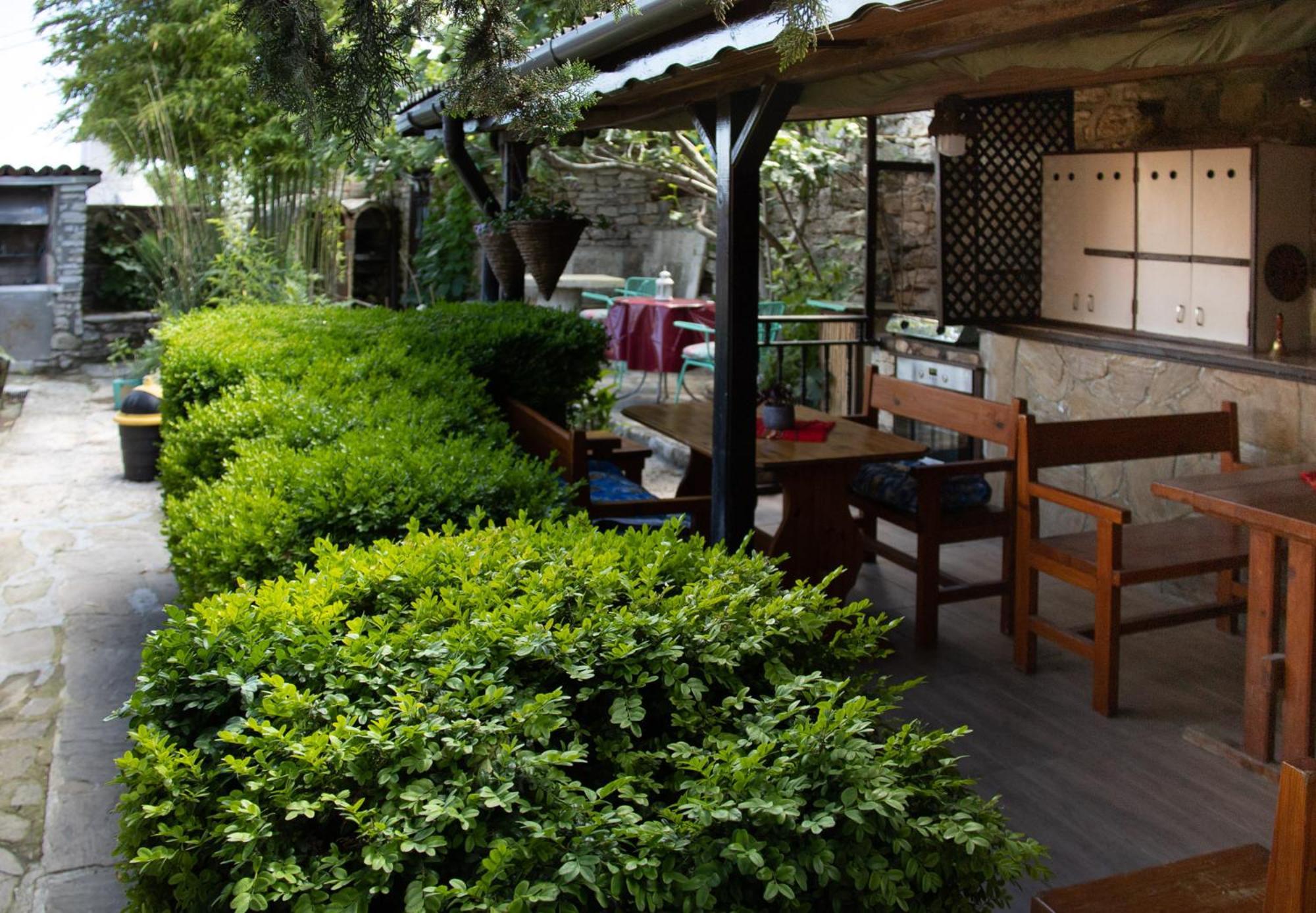 Старата Баkалия The Old Grocery, Guest Rooms Baltsjik Buitenkant foto
