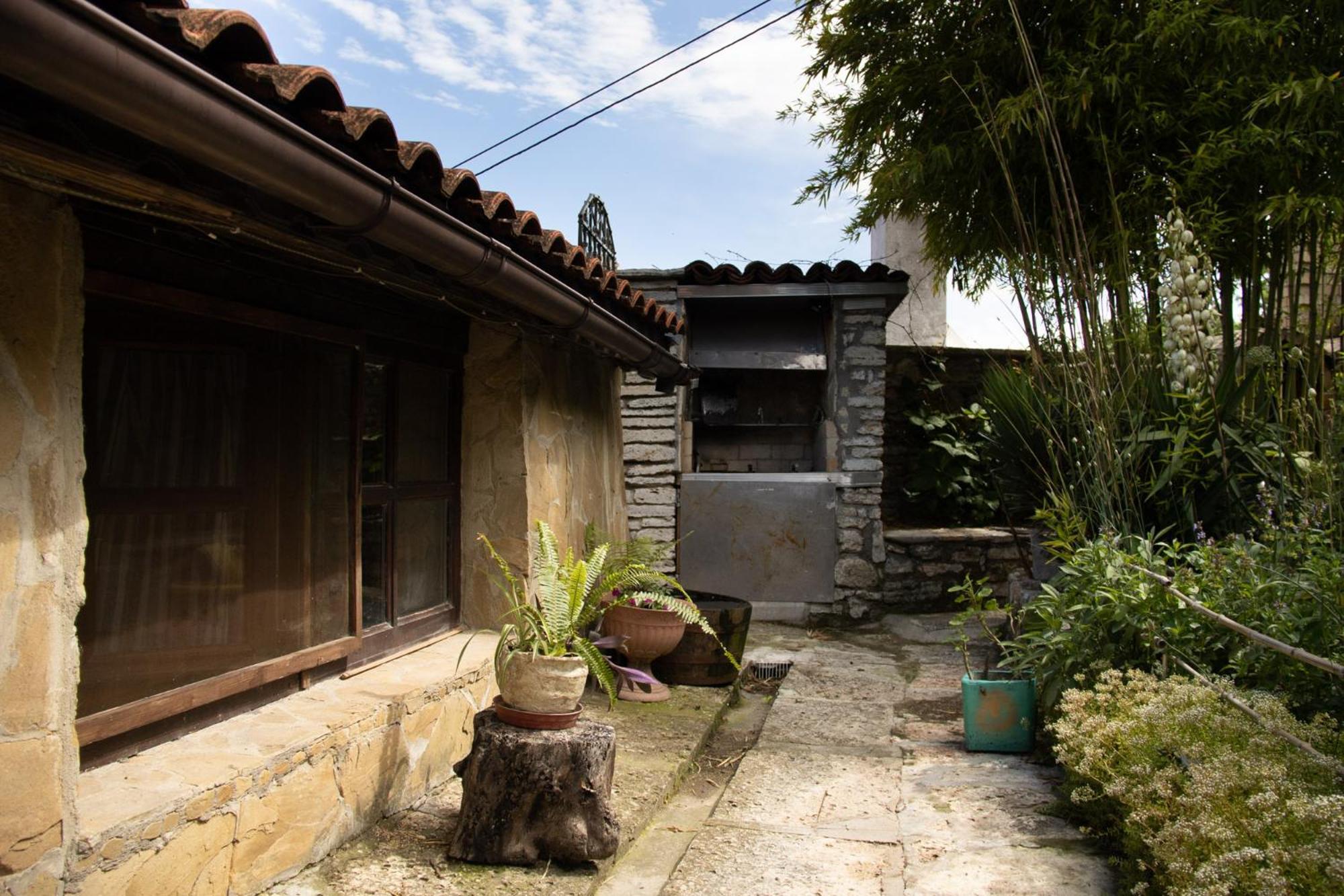 Старата Баkалия The Old Grocery, Guest Rooms Baltsjik Buitenkant foto
